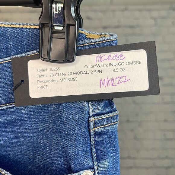 Juicy Couture Melrose Jeans - Picture 5 of 6